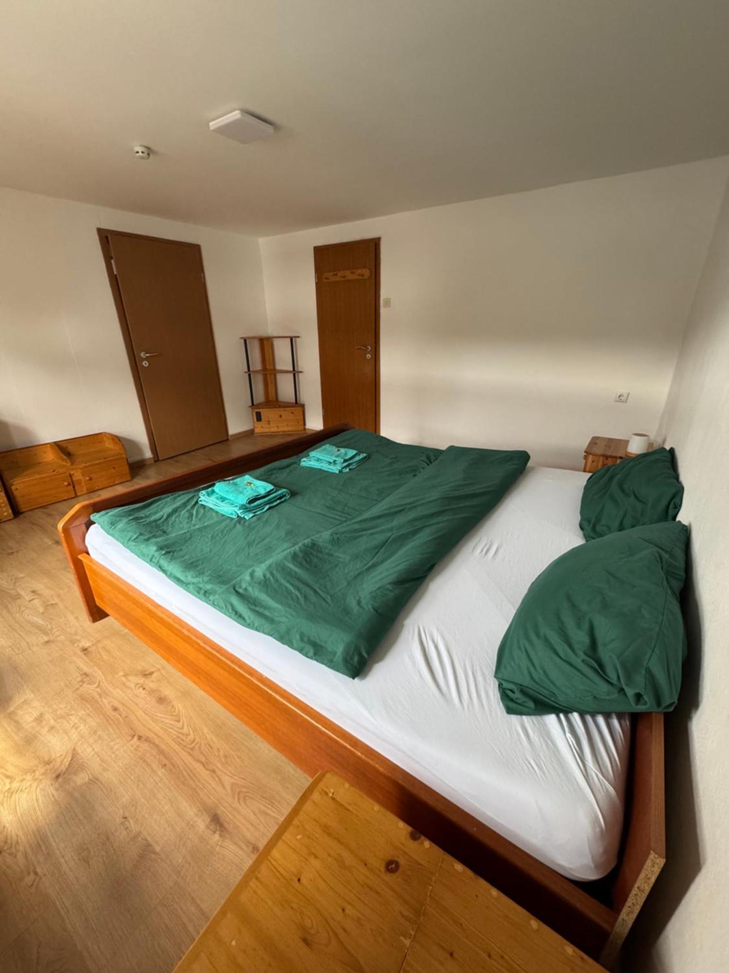 איטורף Moderne & Rustikale Monteurwohnung Im Zentrum מראה חיצוני תמונה